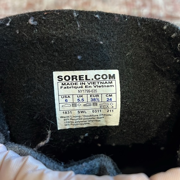 Sorel women’s snow boots - Picture 5 of 5